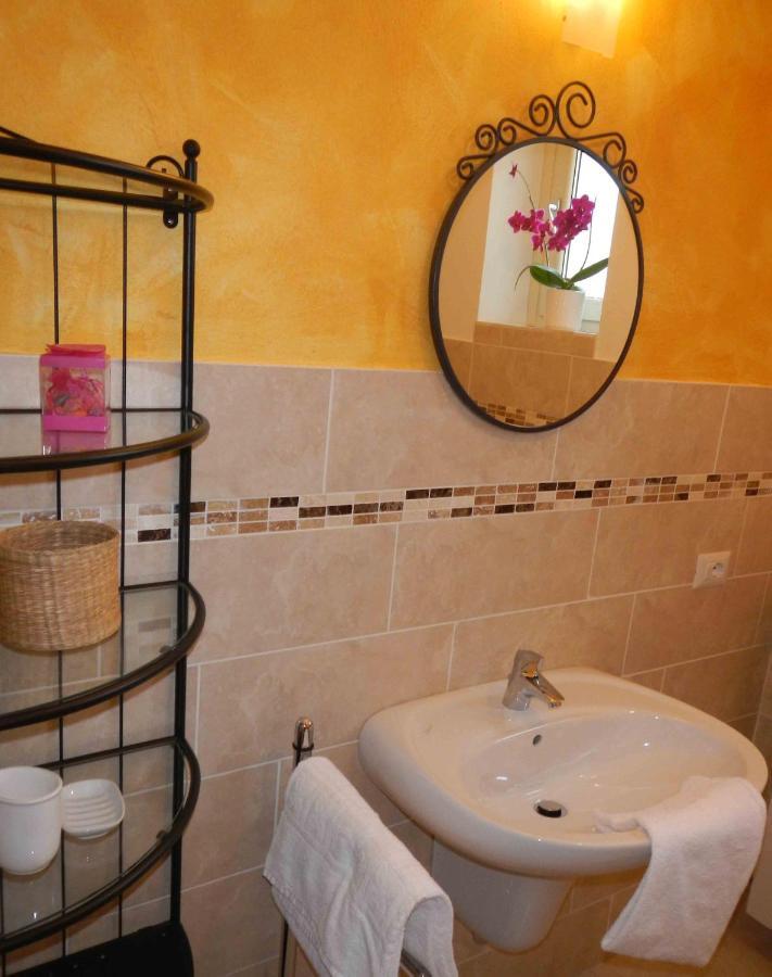 Appartement La Collina Dei Fiori à Vercana Extérieur photo